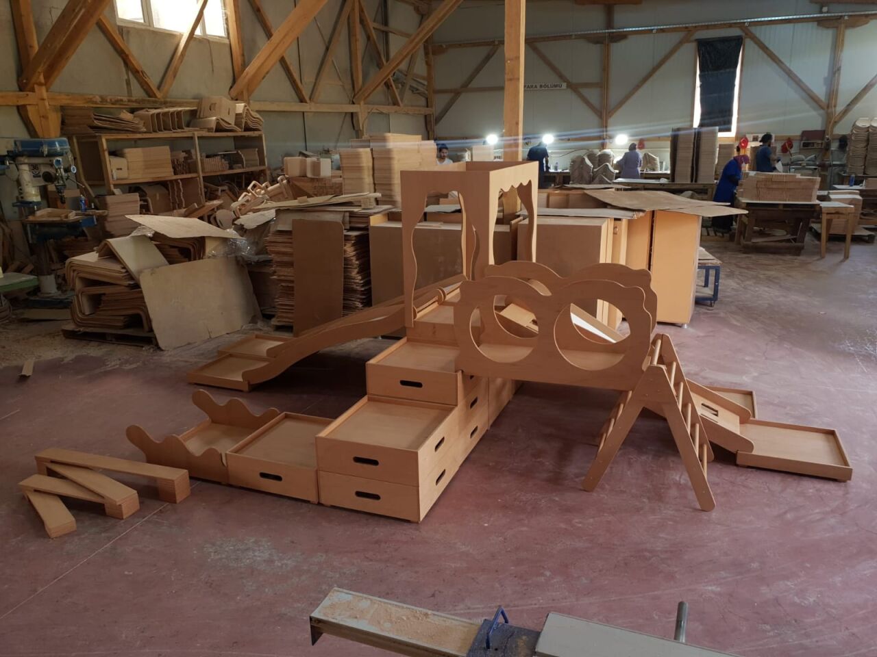 Complete Preschool Furniture Supplier for International Projects
