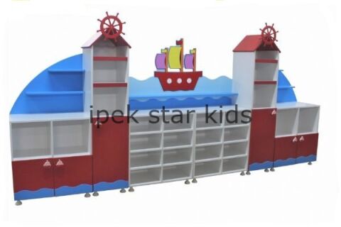 Gemi Temalı Ahşap Anaokulu Dolap Seti