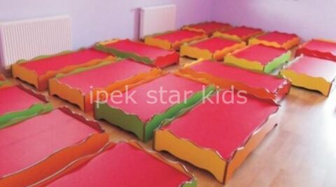 Dalgalı Ahşap Kampet Anaokulu Yatak