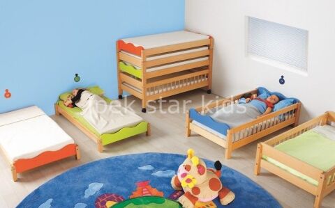 AHŞAP KORKULUKLU KAMPET