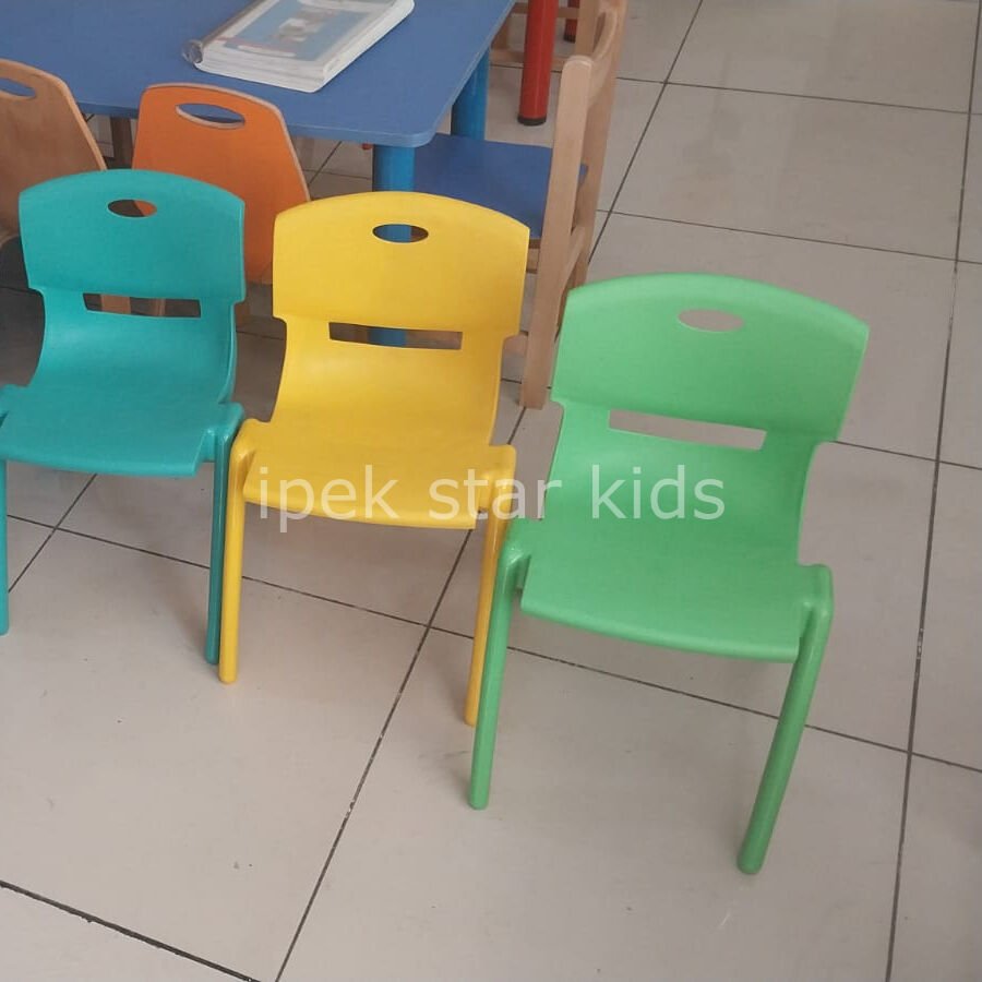 Kırılmaz plastik kreş sandalyesi
