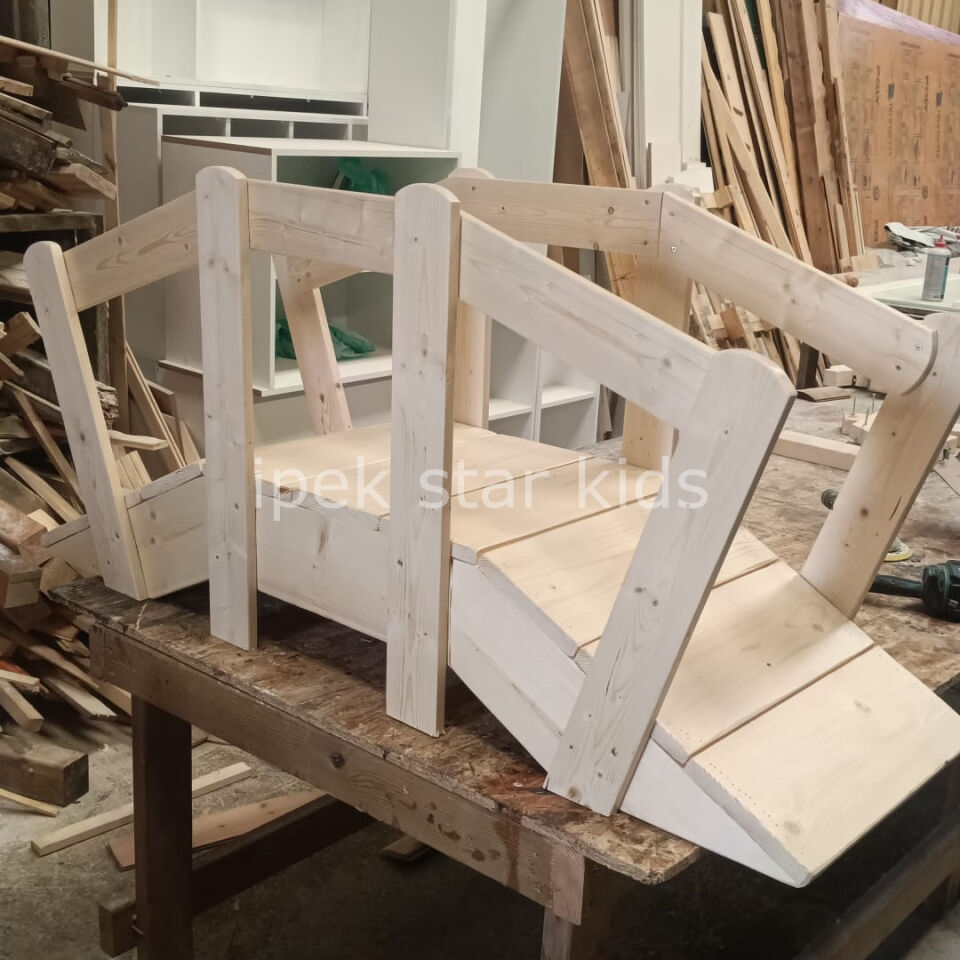 Orman Okulu Ahşap Oyun Köprüsü 150x50x70 cm | Açık Hava Denge ve Geçiş Köprüsü
