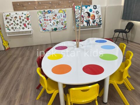 Palet Oyun Masası Oval Çocuk Masa