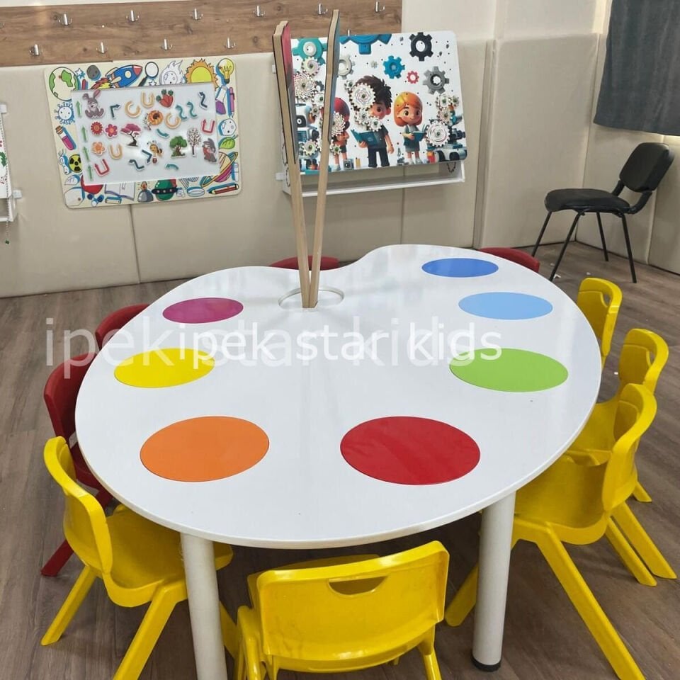 Anaokulu Palet Masa 170x100 cm – MDFLAM Ahşap Çocuk Aktivite Masası