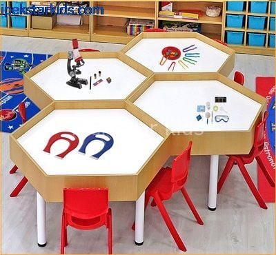 Petek Oyun Masası  Lego Robotik Kum Boya Oyunları için idealdir