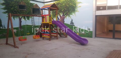 TEK KULE AHŞAP ÇATILI OYUN PARKI