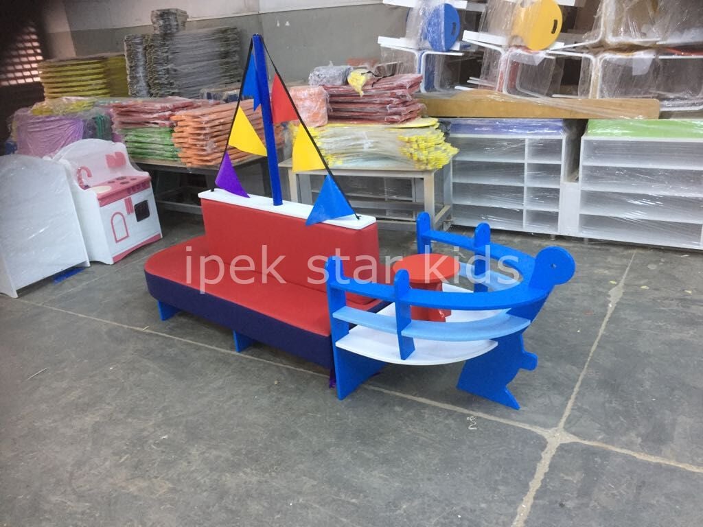 AHŞAP YELKENLİ BEKLEME KOLTUĞU