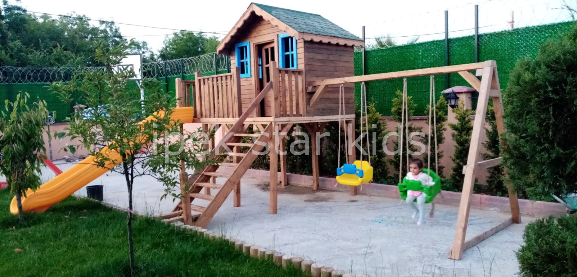 OYUNEVLİ KAYDIRAKLI AHŞAP ÇOCUK PARKI