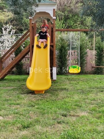 Doğal Ahşap Çocuk Parkı – Kaydırak ve Salıncak Modüllü Oyun Grubu