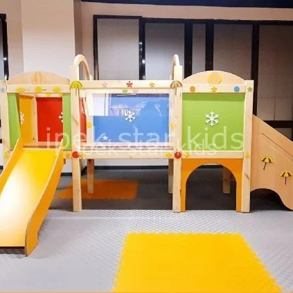 AHŞAP KAYDIRAKLI  OYUN GRUBU İÇ MEKAN Clubhouse