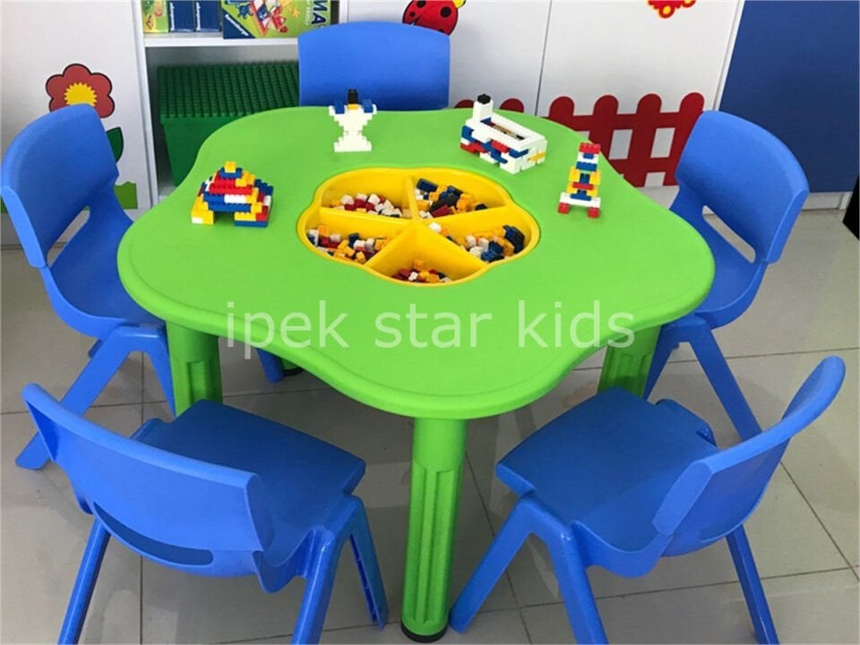 Kreş ve Anaokulları İçin LEGO Çalışma ve Oyun Masası