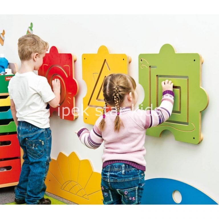 ahşap duvar aktivite paneli