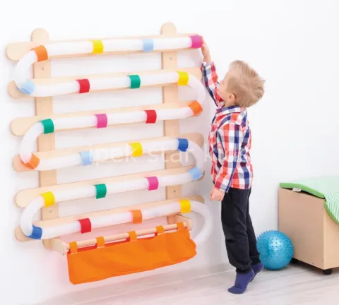 Ahşap Duvar Oyunu Top Kaydırmaca