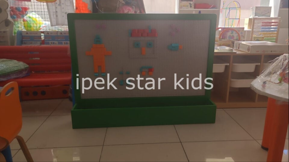 Depolu LEGO Duvarı Aktivite Paneli Anaokulu Eğitim Materyali