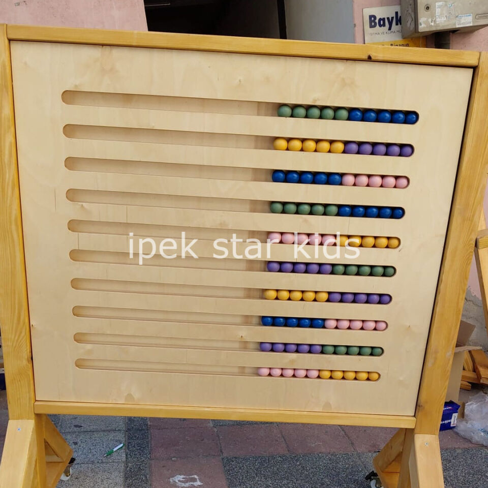 Kreş ve anaokulları için tekerlekli ahşap kanallı abaküs