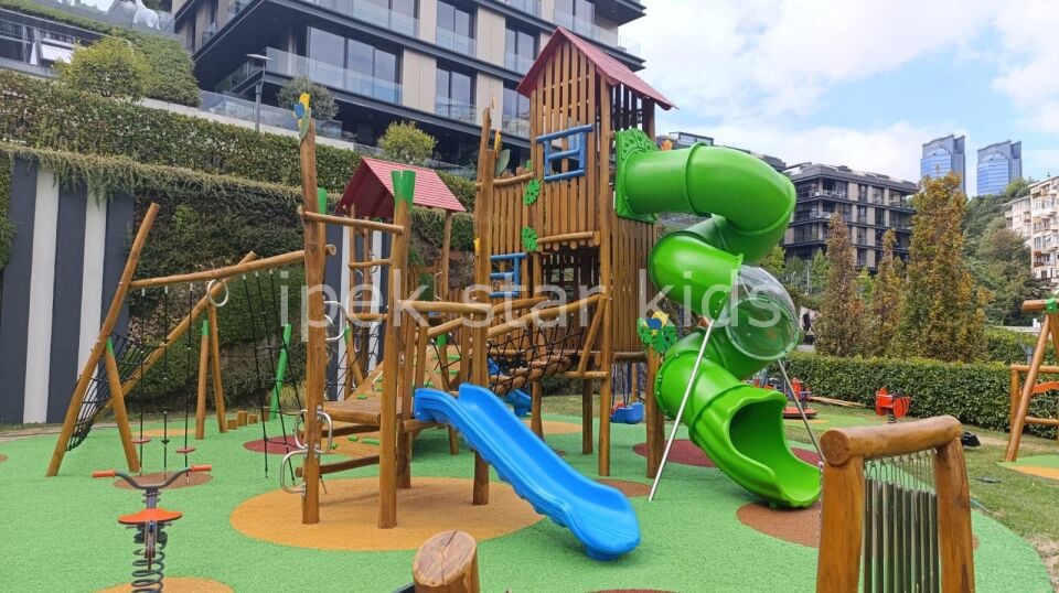 Robinia Ahşap Oyun Parkı Doğal Akasya Ağacı Çocuk Oyun Alanı