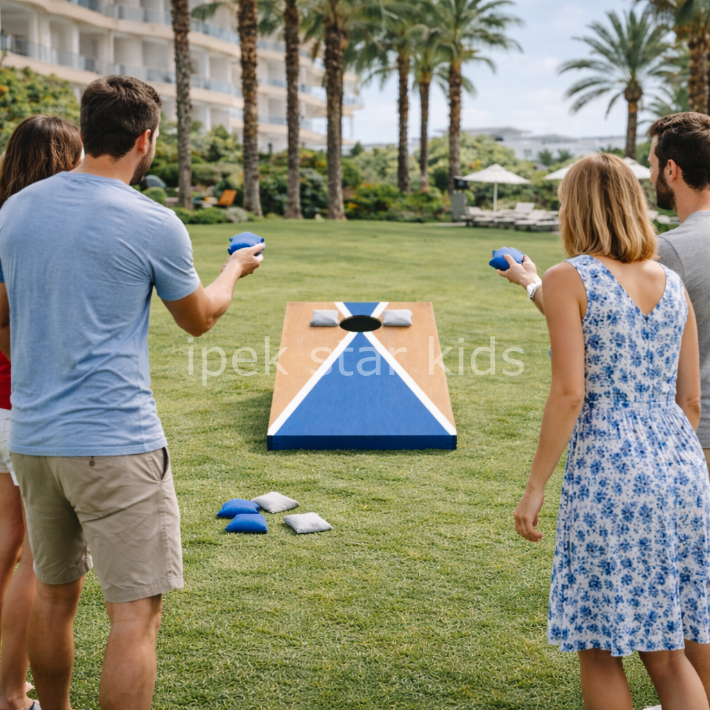 Otel Bahçesi Cornhole Oyunu