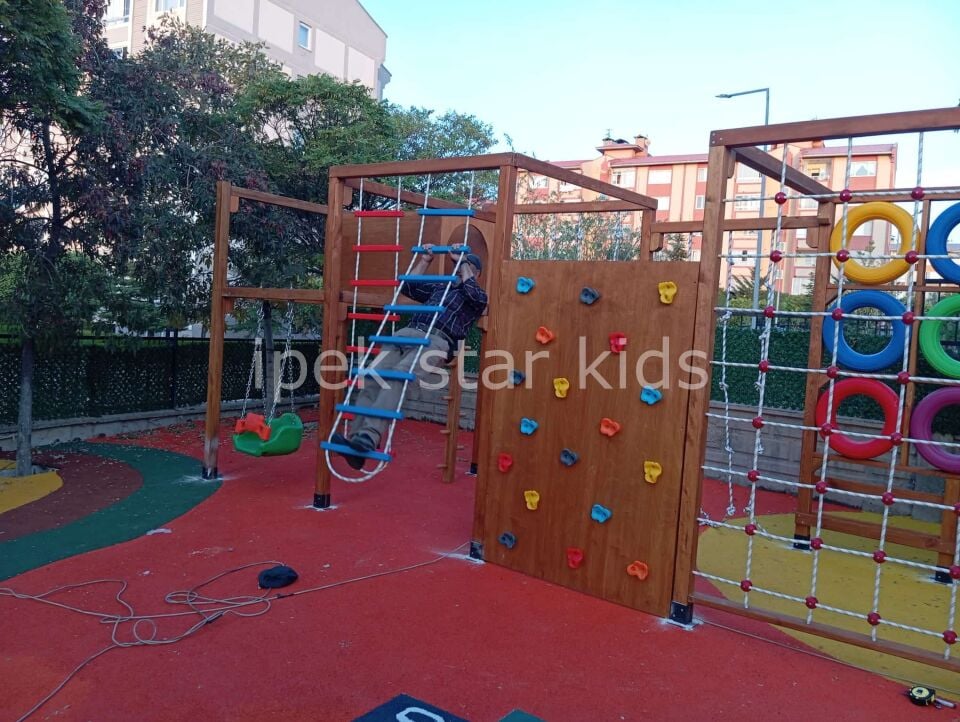 Ahşap Çocuk Tırmanma Macera Parkuru