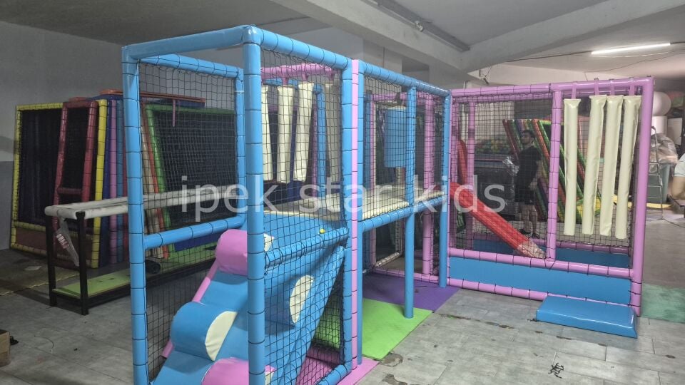 SOFT PLAY OYUN ALANI DAR ALANLAR İÇİN GENİŞLİK 100 CM 400*200