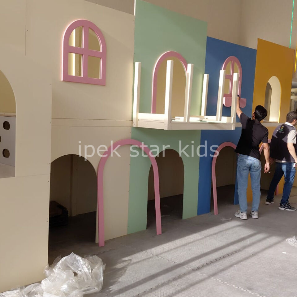 Ahşap Oyun Evi ve Soft Play Top Havuzu  Wooden Playhouse & Soft Play Ball Pool 6*6 MT