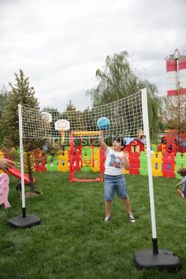 Çocuk Voleybol Seti | Eğlenceli ve Hareketli Spor Oyunu