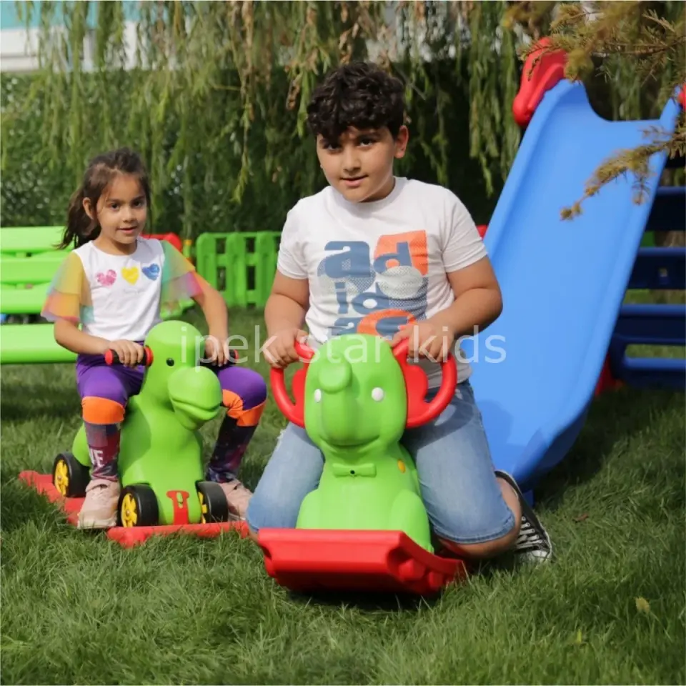 Anaokulu ve Kreş İçin Plastik Sallanan Fil Oyuncak