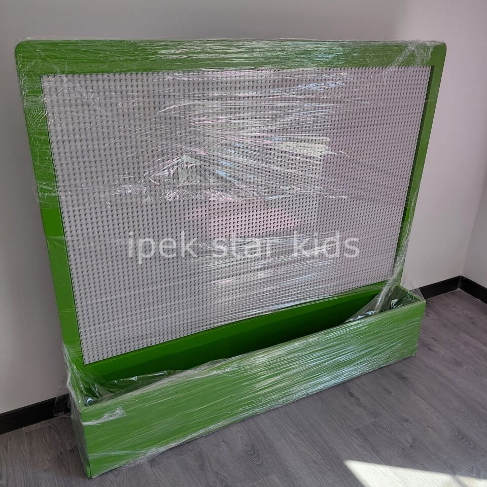 İpek Star Kids – Lego Duvarı 160*h130 cm