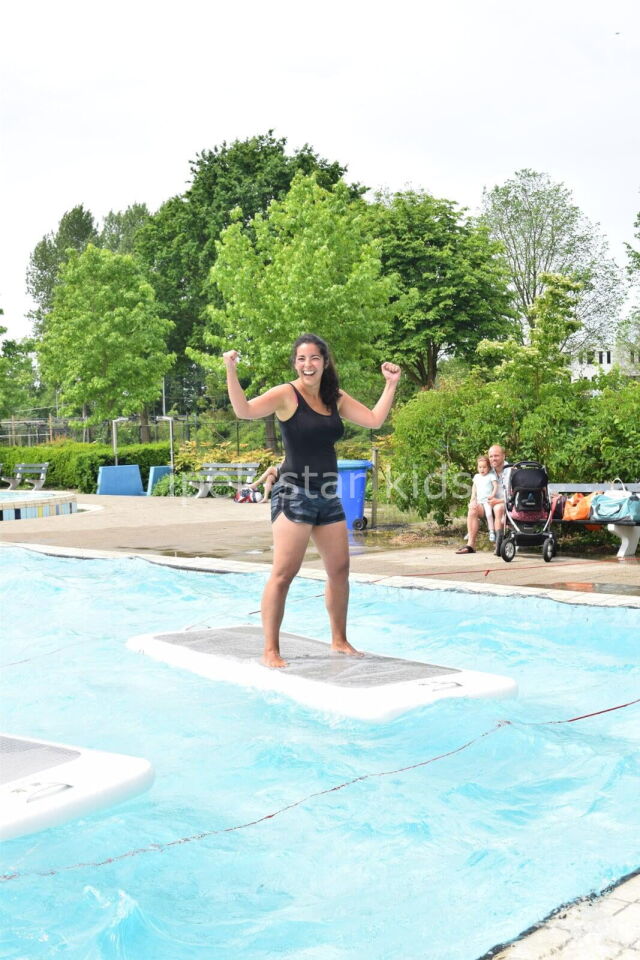 Aqua Havuz Egzersiz & Yoga Matı – Su Üzerinde Dengeli ve Güvenli Spor Deneyimi