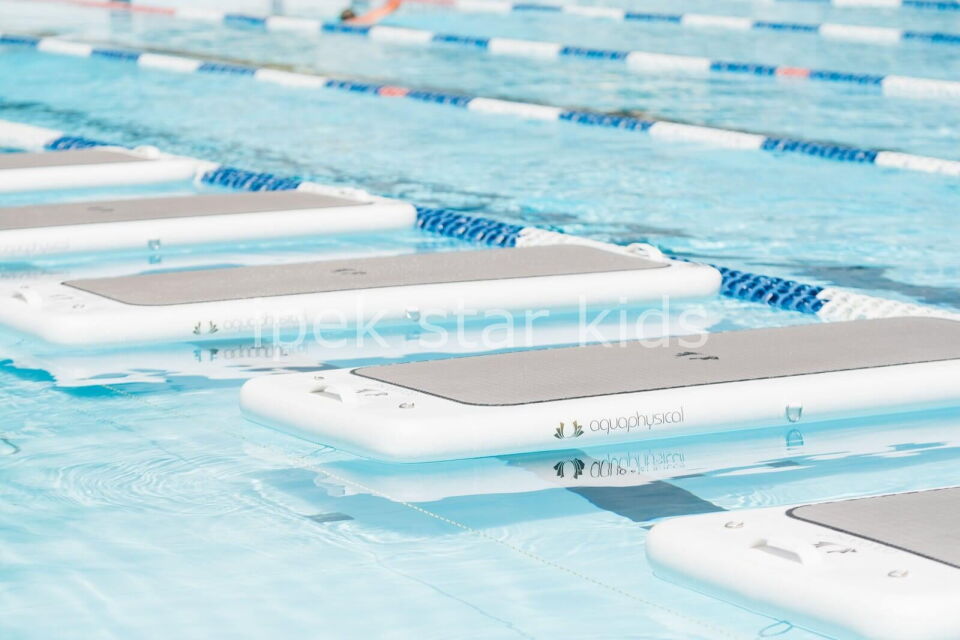 Aqua Havuz Egzersiz & Yoga Matı – Su Üzerinde Dengeli ve Güvenli Spor Deneyimi